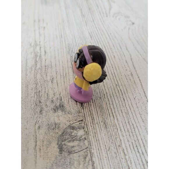 Dr Seuss Izzy mini toy 2018 figure mask earmuff glasses - Picture 2 of 4